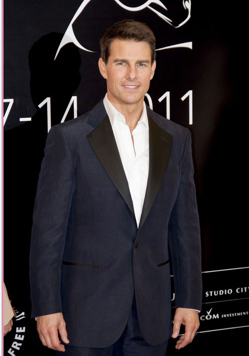 tom cruise height in inches